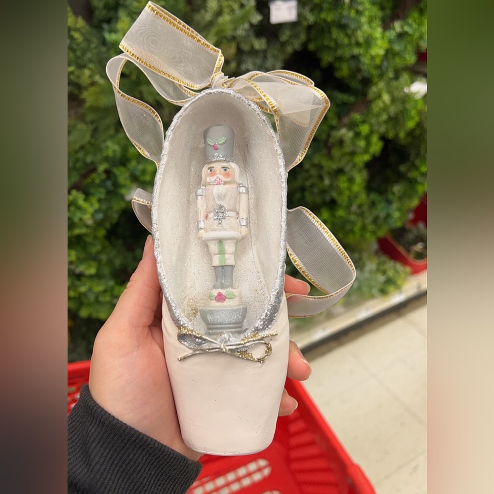 Ballerina Shoe with Nutcracker